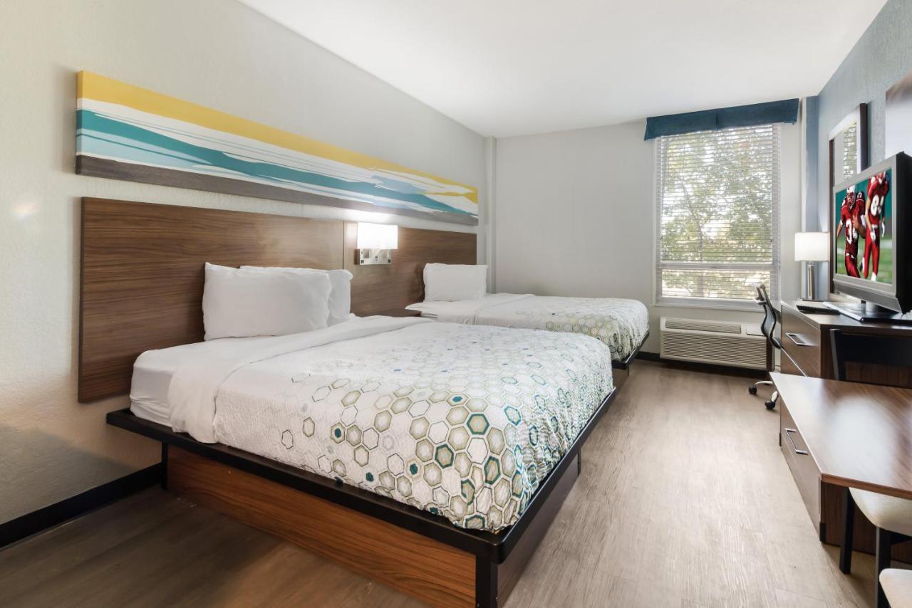 Hometowne Studios By Red Roof Newport News - Hampton West Exteriér fotografie