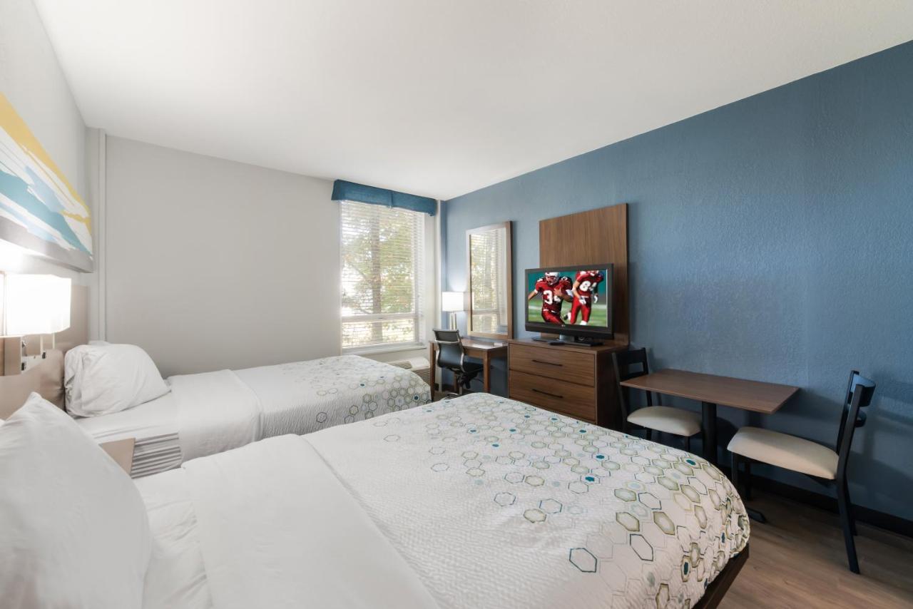 Hometowne Studios By Red Roof Newport News - Hampton West Exteriér fotografie